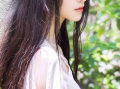 娱乐圈吃瓜背景图女生,揭秘“吃瓜女孩”背后的故事